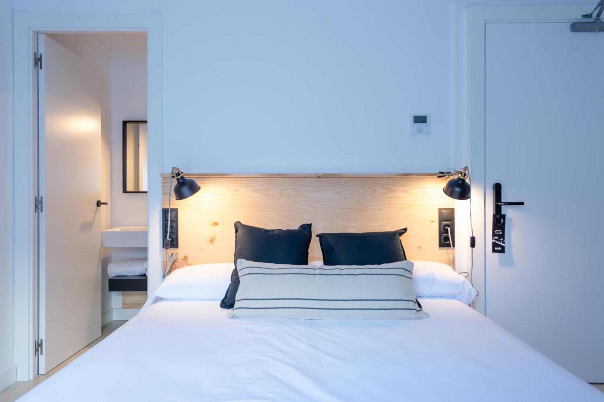 Hostal Boutique Es Menut ตอสซาเดมาร์ ภายนอก รูปภาพ