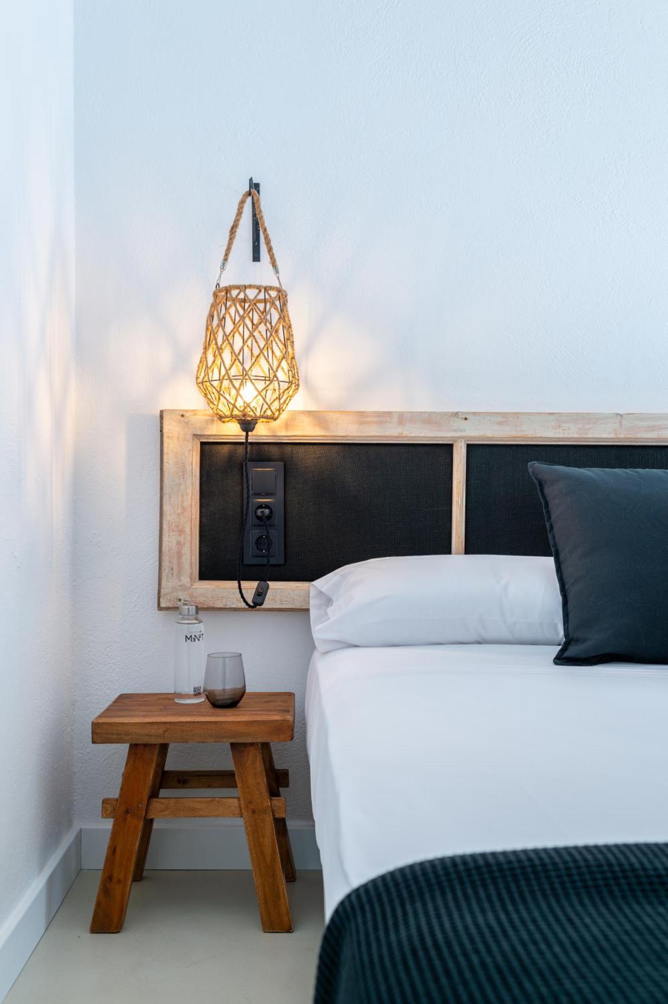 Hostal Boutique Es Menut ตอสซาเดมาร์ ภายนอก รูปภาพ