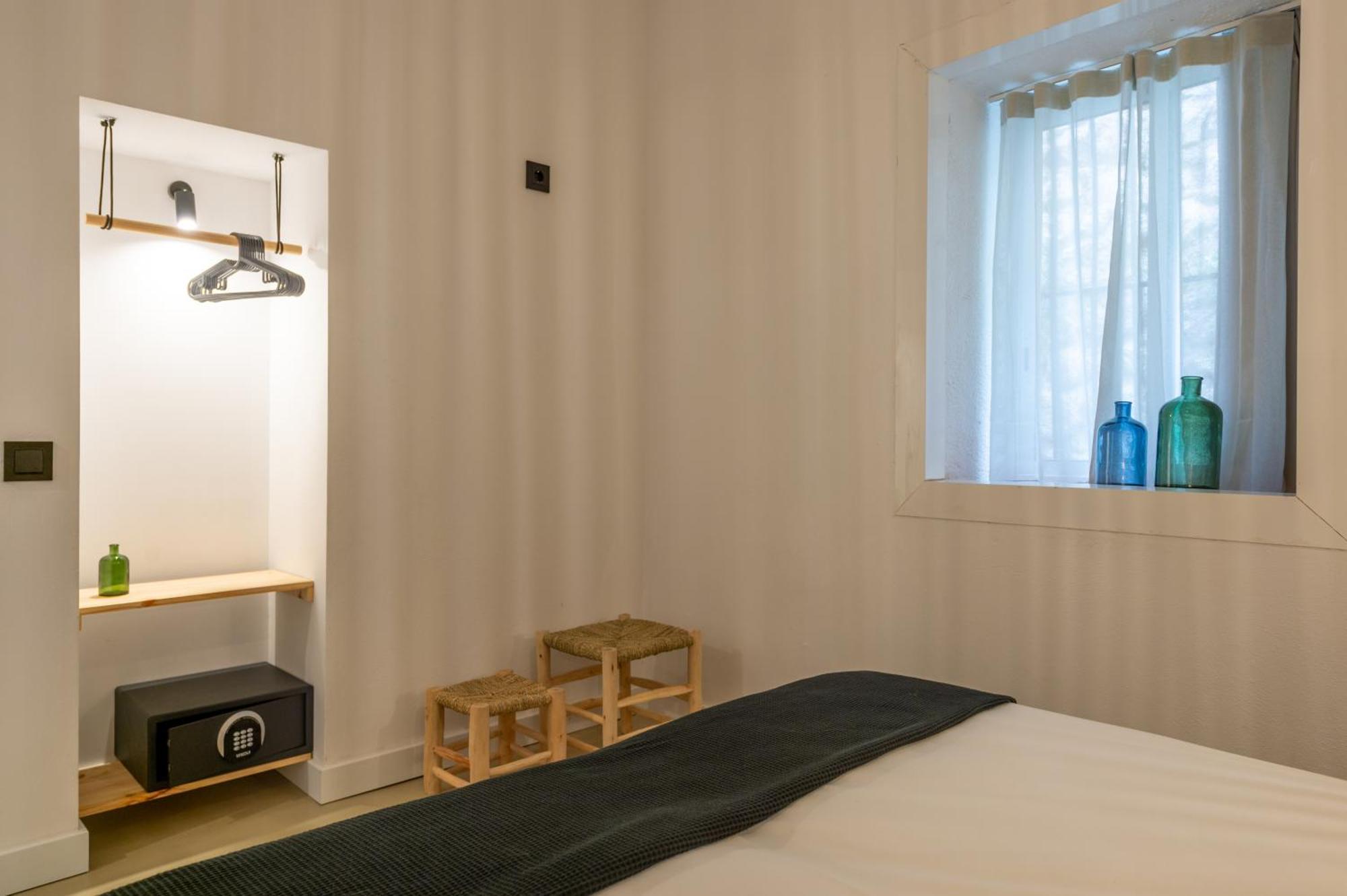Hostal Boutique Es Menut ตอสซาเดมาร์ ภายนอก รูปภาพ